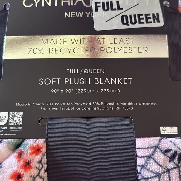 CYNTHIA ROWLEY Halloween floral skull spiderweb full/queen blanket ☠️🕸️🕸️🕷️🌹🥀 - Picture 5 of 6